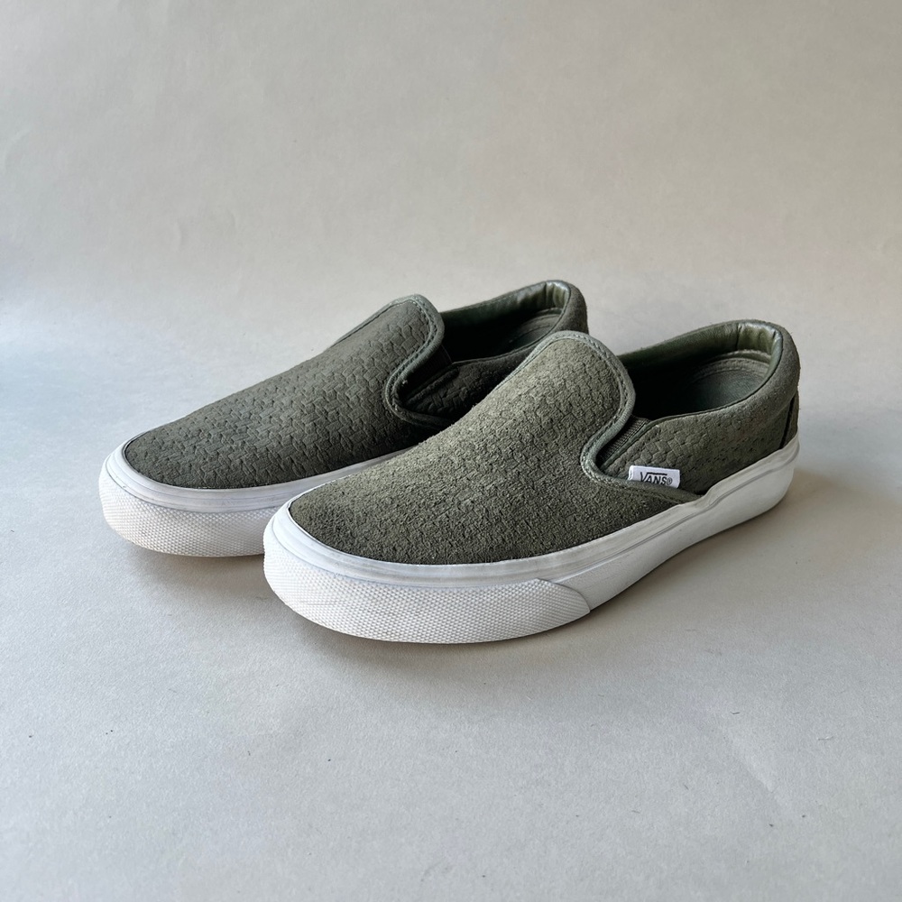Youth Vans Suede Textured Sneaker